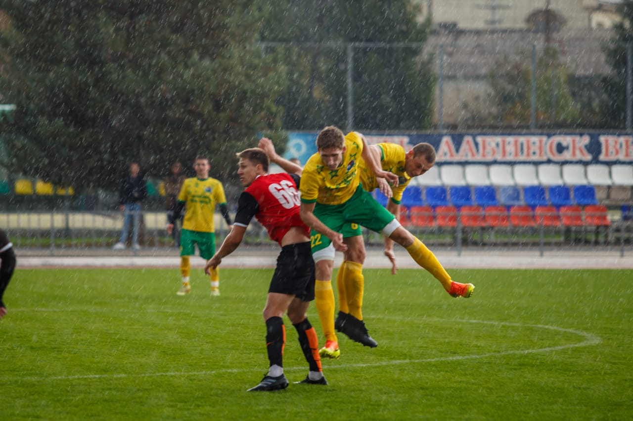 В Усть-Лабинском районе продолжаются игры чемпионата района по футболу