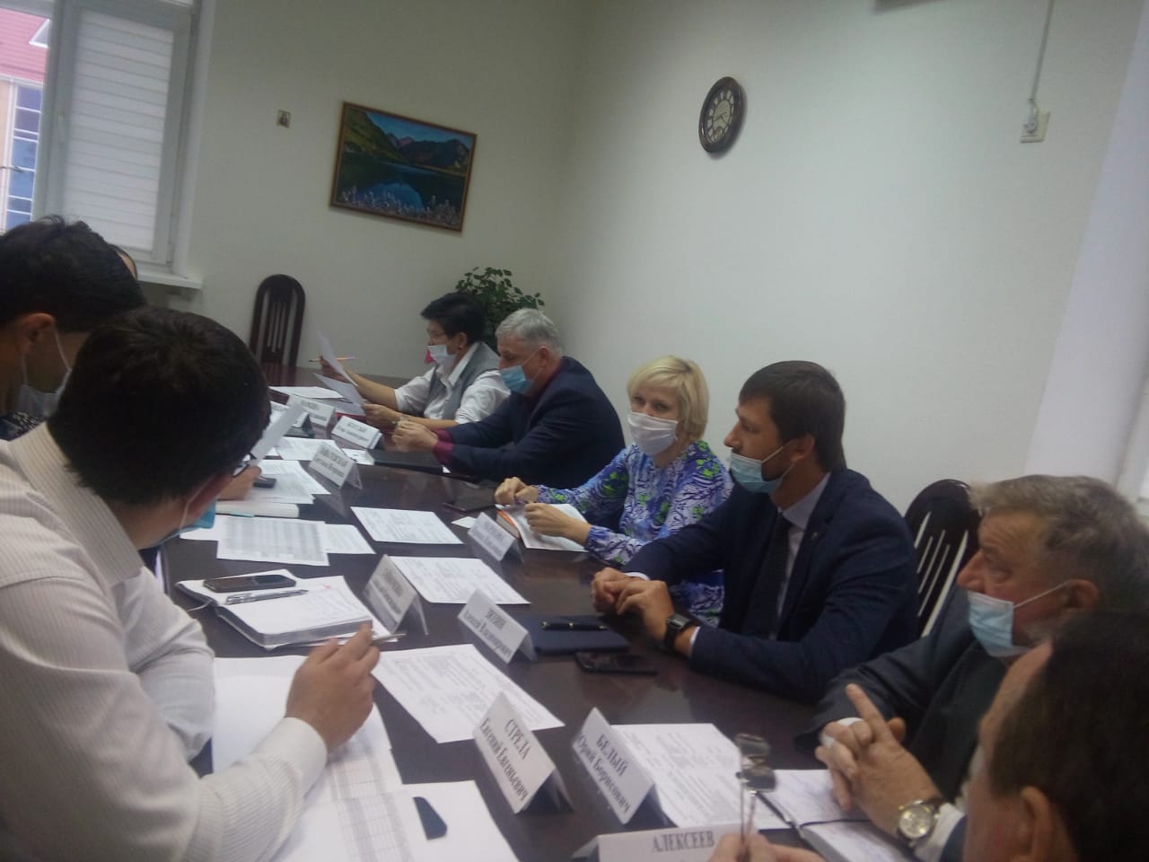В Устьлабинской администрации рассмотрели вопросы отопления и ремонта социальных объектов
