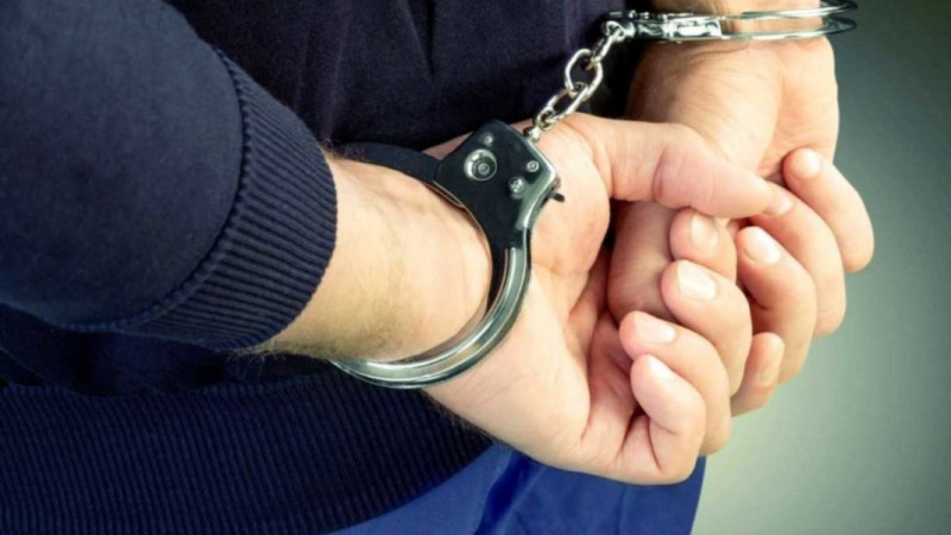 В Усть-Лабинске полицейские задержали мужчину, находящегося в розыске