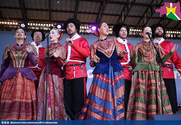 В Усть-Лабинске прошёл третий фестиваль казачьей культуры «Александровская крепость»